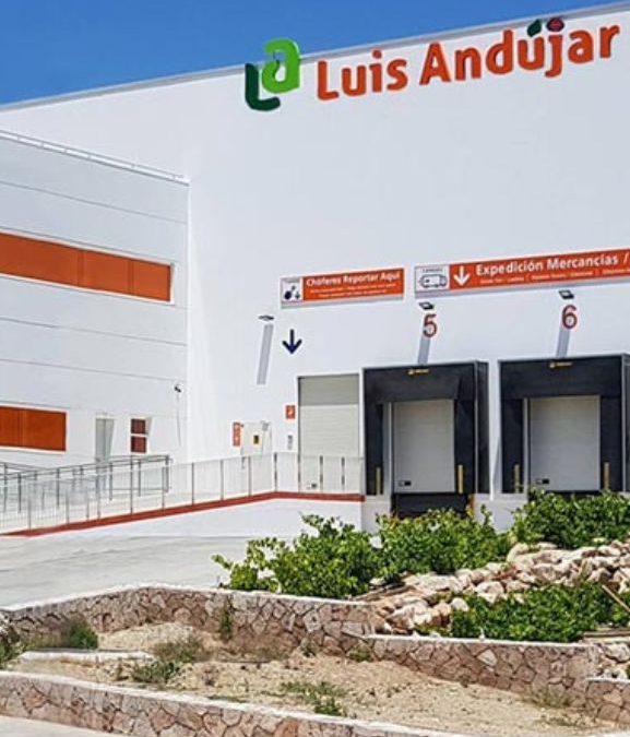 Luís Andújar, Proyecto de construcción de centro de manipulación